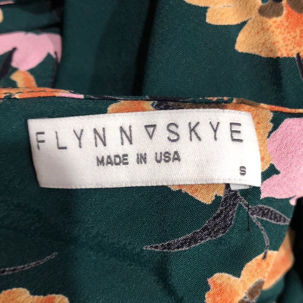 Flynn Skye Green Floral Dress - Picture 6 of 6